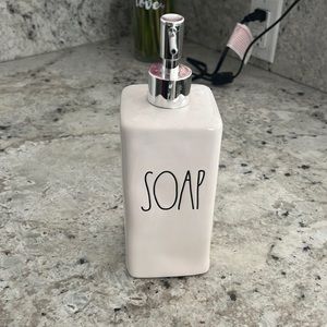 rae dunn soap dispenser